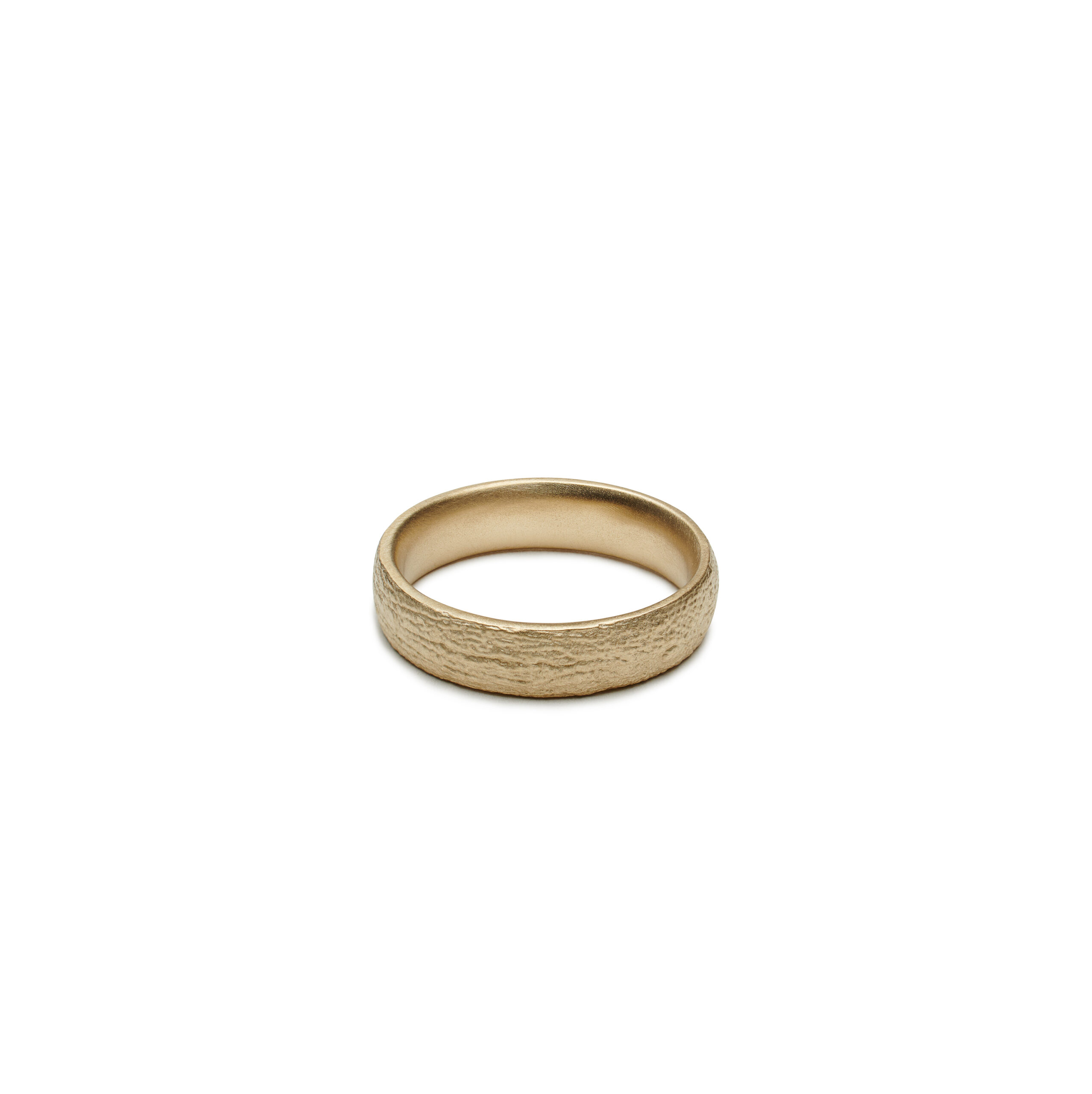 Gold ring depicting tree bark